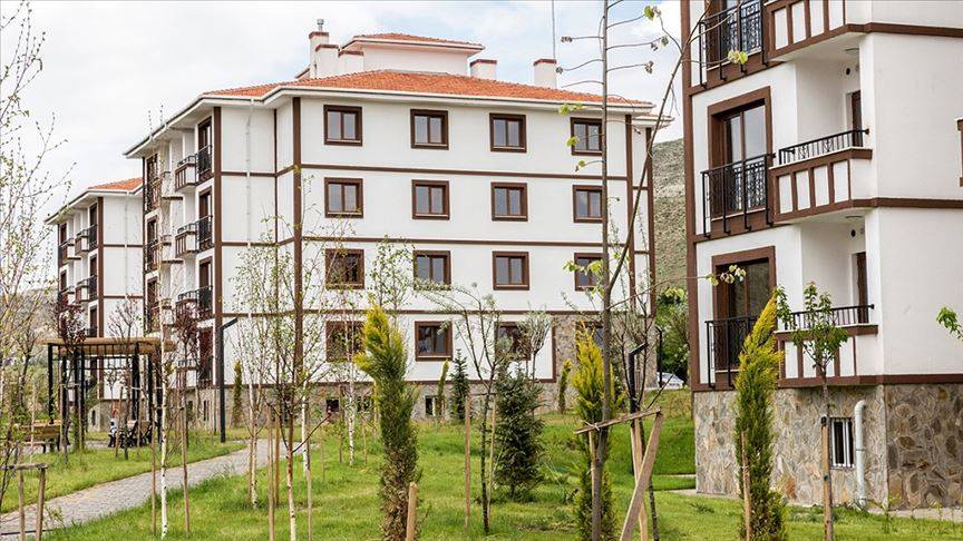 TOKİ’ye aynı aileden iki kişi başvurabilir mi, eşinin üzerine ev olan başvuru yapabilir mi? 2025 TOKİ başvuru şartları açıklandı 10